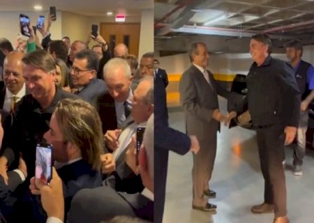 Bolsonaro chega ao Brasil após passar cerca de três meses nos Estados Unidos