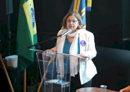 Ministra promete “dinheiro na próxima” e destaca combate ao ódio contra mulheres