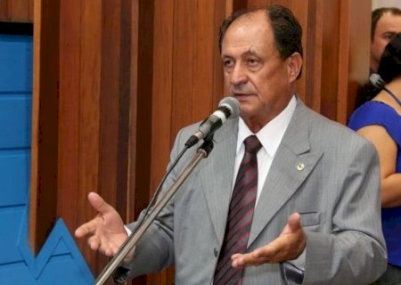 Zé Teixeira reivindica reforma de Aeródromo de Amambai