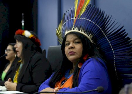 Ministra Sônia Guajajara destaca urgência em demarcar territórios indígenas