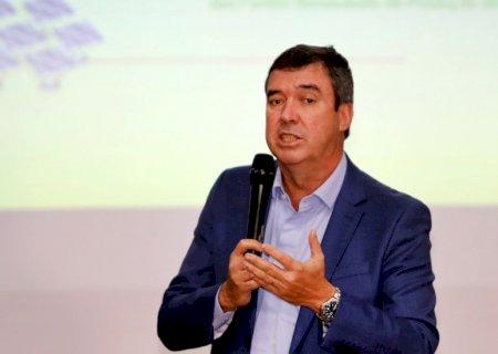 Riedel viaja para a Argentina e volta nesta quinta para abertura da Expogrande