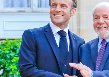 Lula e Macron conversam sobre acordo entre Mercosul e União Europeia