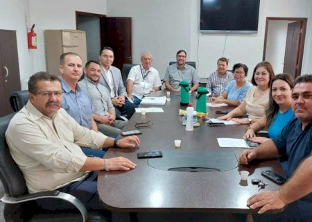 Rede de esgoto pauta reunião entre Câmara e Sanesul