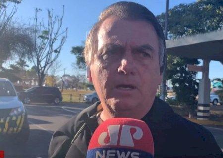 Oposição protocola projeto que pode anular inelegibilidade de Bolsonaro