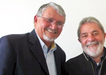 Lula elogia Zeca por agricultura familiar, incentiva candidatura e confirma visita