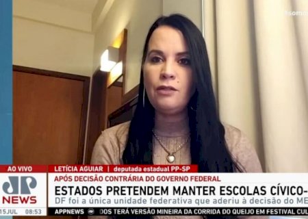 Desrespeito à vontade popular, diz deputada sobre fim do programa nacional das escolas cívico-militares