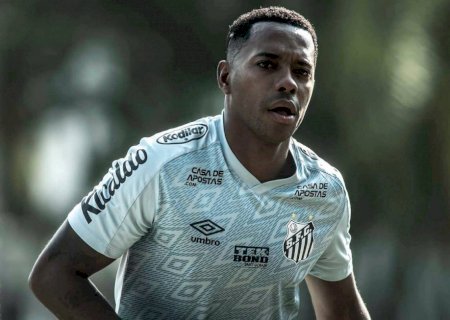 STJ adia julgamento sobre pedido para Robinho cumprir pena no Brasil