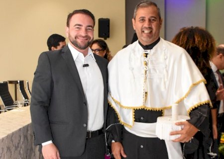 Em Dourados, João César Mattogrosso se reuniu com entidades e prestigiou posse na UEMS