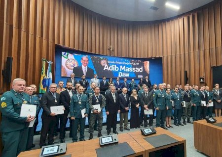 Em solene, deputado Hashioka homenageia pessoas ligadas à Segurança Pública de MS