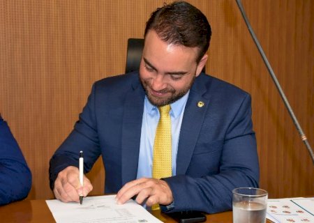 Fase de teste do teletrabalho no Governo é exaltada pelo deputado João César Mattogrosso