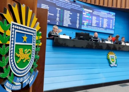 Com previsão de sessão extraordinária, deputados devem votar oito projetos