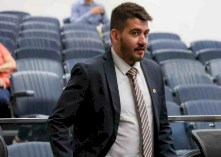 Promotor vai contra pedido de Tavares para anular sentença que o condenou por crime de ódio
