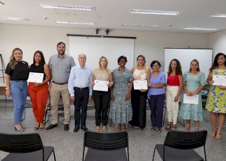 Prefeito Gilberto Garcia empossa novos conselheiros tutelares de Nova Andradina