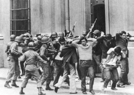 Insatisfação dos militares, crises, Guerra Fria: entenda o que levou ao golpe de 1964