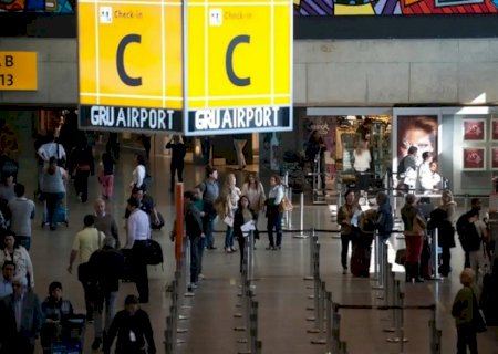 Governo brasileiro adia obrigatoriedade de visto para turistas dos EUA, Canadá e Austrália