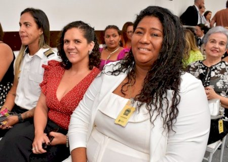 Dia Internacional da Mulher deputado Jamilson Name presta homenagem à empreendedora
