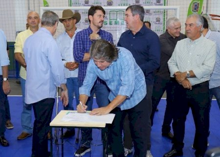Em agenda no interior, dep Caravina faz entregas e reafirma compromisso com municípios
