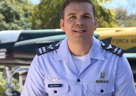 Militar da FAB que sugeriu morte de Lula ganha cargo na Defesa