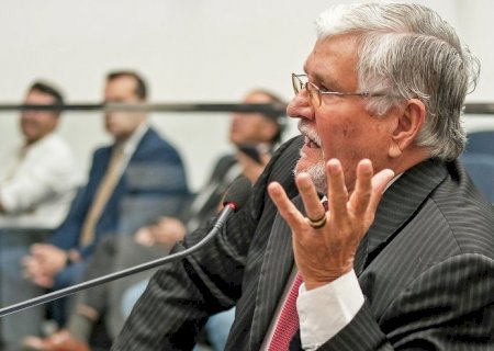Zeca reage a pedido de exoneração por deputado do PL: 'E quem pediu a morte do Lula?