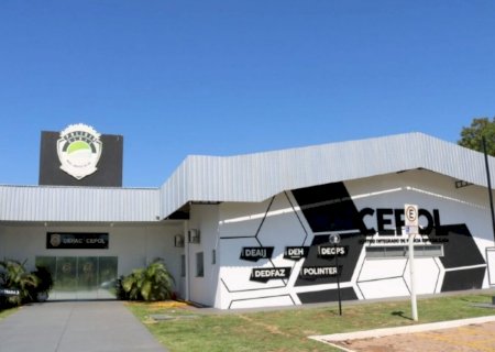 Idoso desnutrido é encontrado nu e caso é tratado como abandono