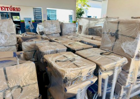 Secel investe mais de R$ 130 mil em mobiliário para escolas municipais