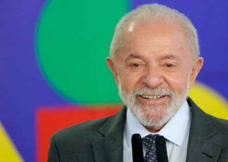Lula se reúne com ministros do STF para tratar da indicação de substituto de Barroso