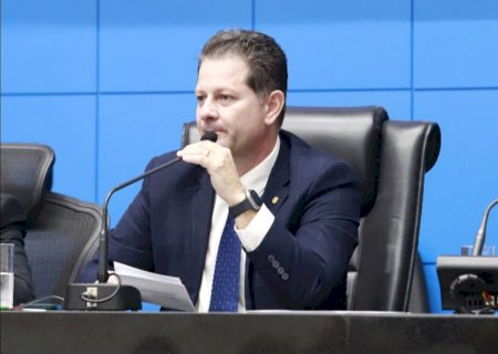 Renato Câmara solicita caminhão compactador de lixo para coleta em Batayporã