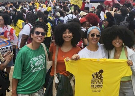 Com cerca de 500 mil pessoas, Marcha das Mulheres Negras toma Brasília