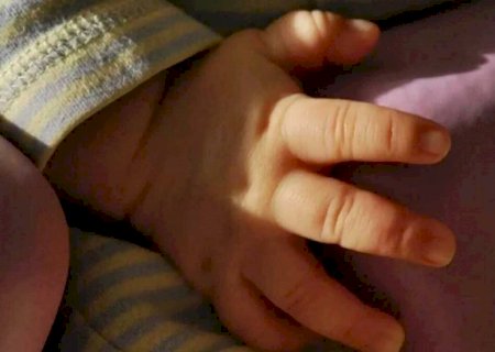 Mulher é presa após agredir marido e abandonar bebê de cinco meses em Três Lagoas