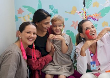 Hospital Regional de Dourados promoveu ações de acolhimento e descontração aos pacientes durante Carnaval