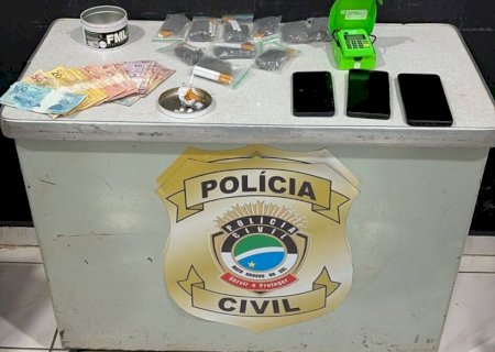 Dupla é presa por manter ponto de venda de drogas a 200 metros de creche