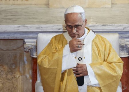 Polícia investiga ameaça de bomba na casa do irmão do papa Leão XIV em Chicago